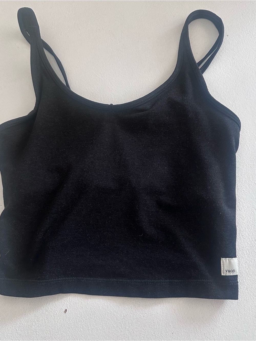 Vuori Halo Performance crop top soft built in bra athletic gym yoga